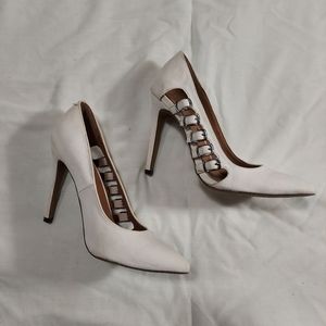 Off white heels with buckle accent 🥰